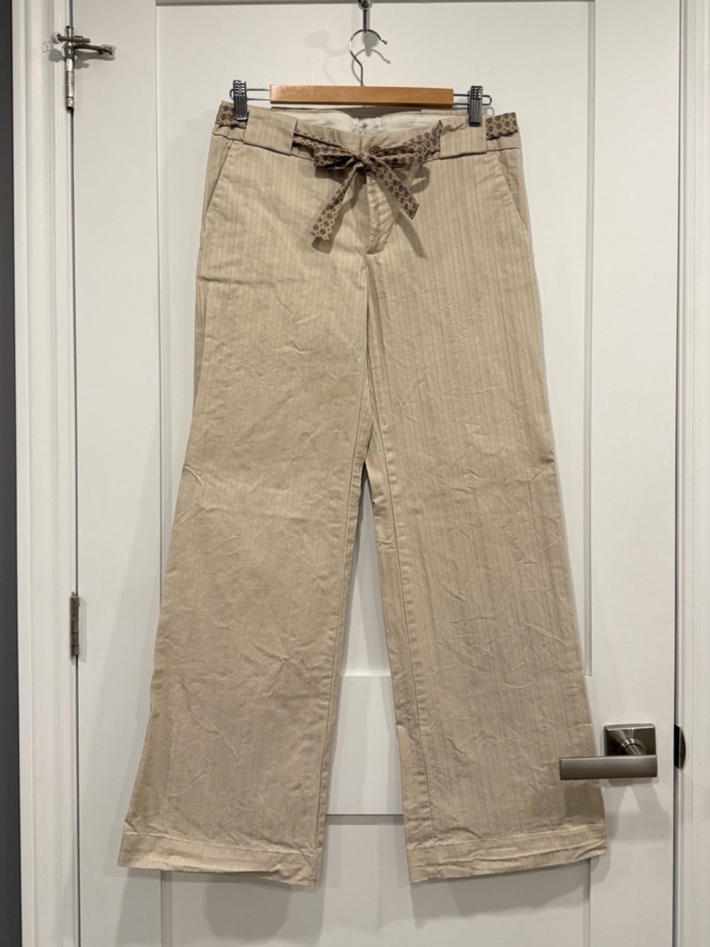 Y2K GAPstretch,  Beige Stretch Ankle Wide Leg Chino with flowered tie belt - Picture 2 of 11